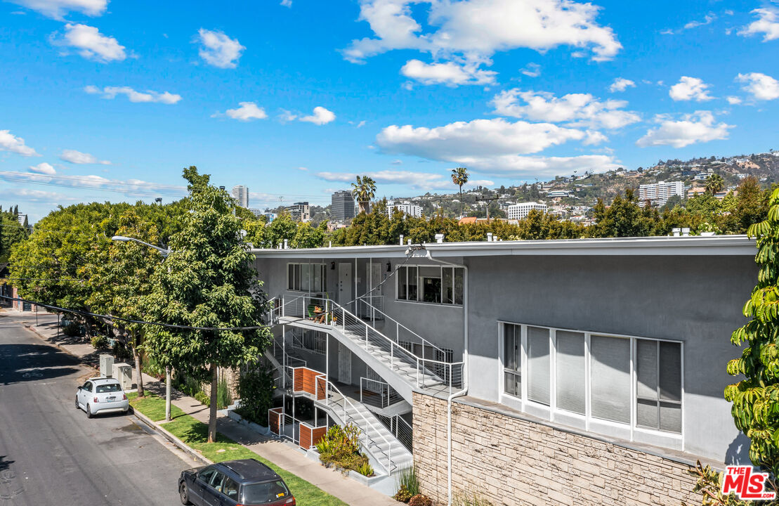 8555 Sherwood Dr Unit: 6