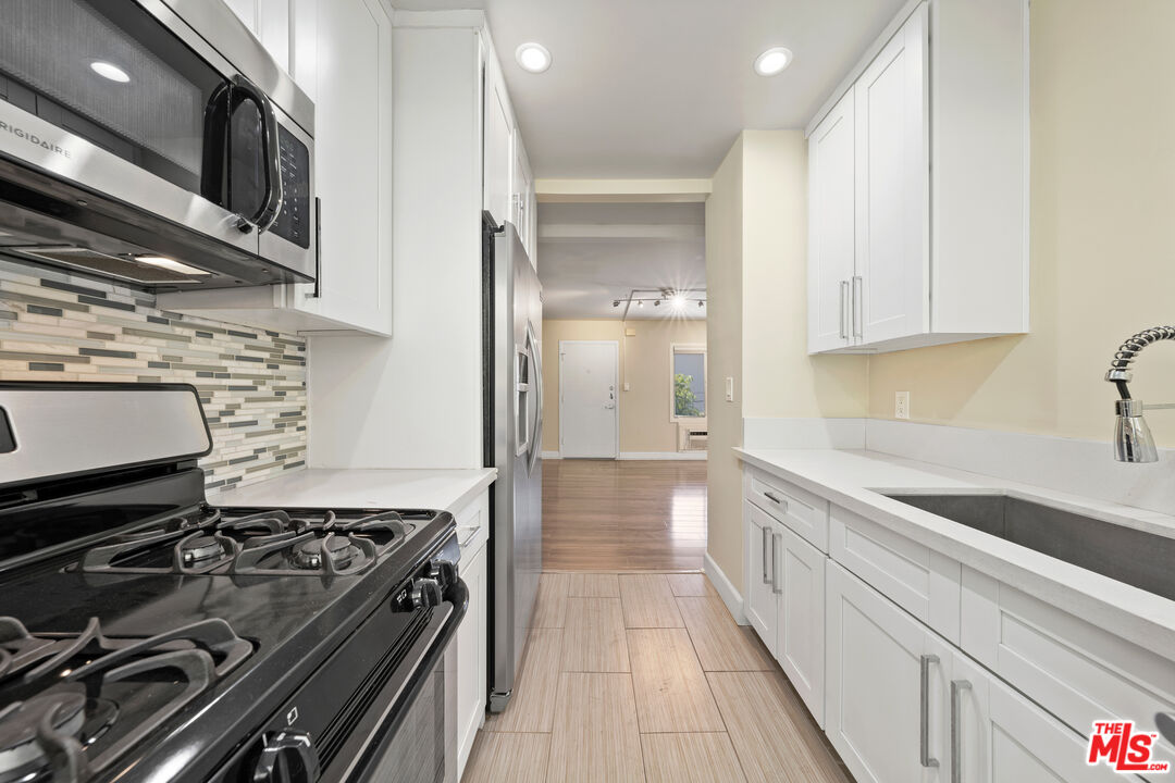 8555 Sherwood Dr Unit: 6