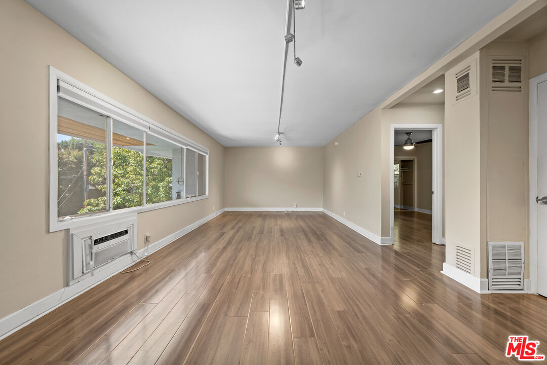 8555 Sherwood Dr Unit: 6