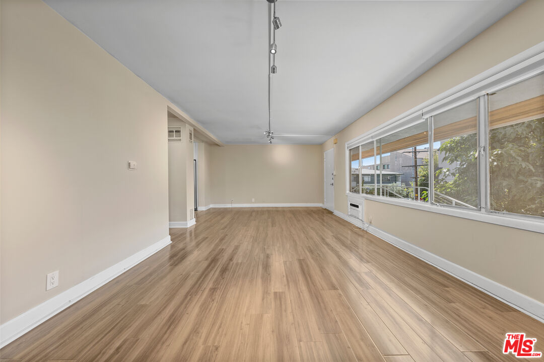 8555 Sherwood Dr Unit: 6