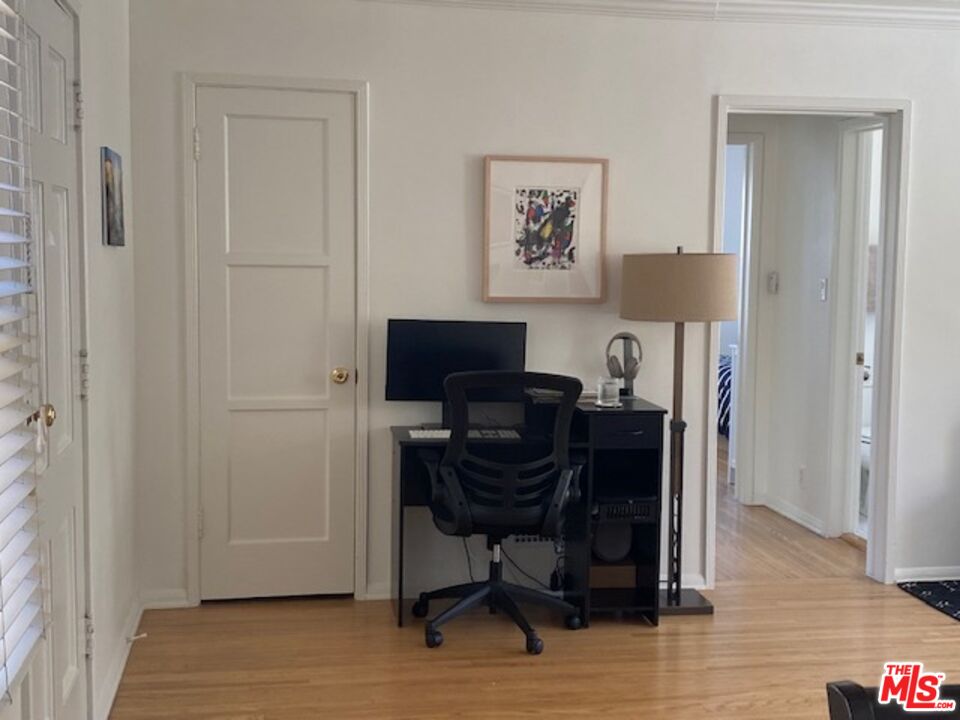 9609 W OLYMPIC BLVD Unit: G