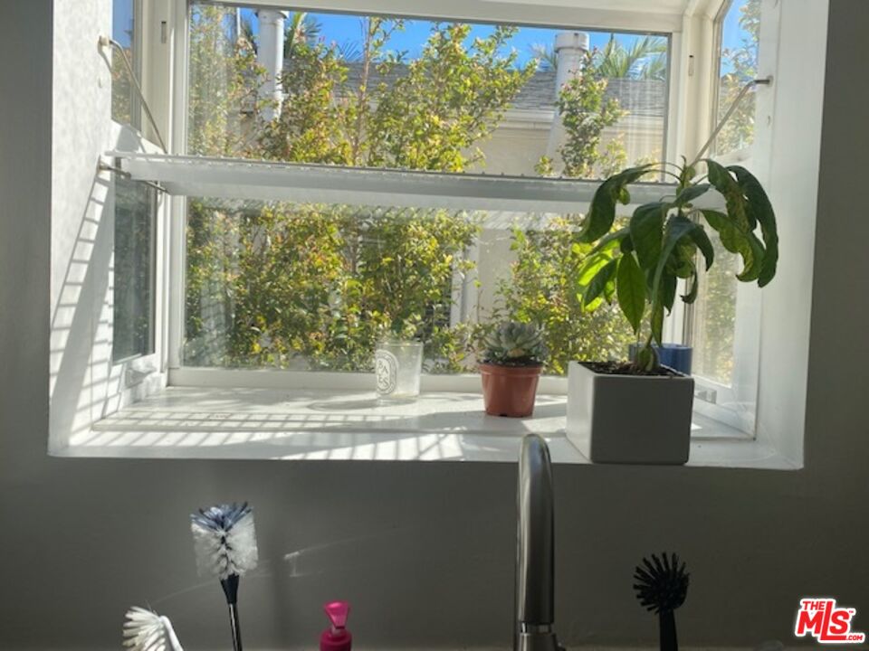 9609 W OLYMPIC BLVD Unit: G