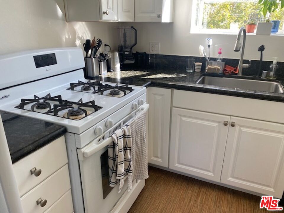 9609 W OLYMPIC BLVD Unit: G