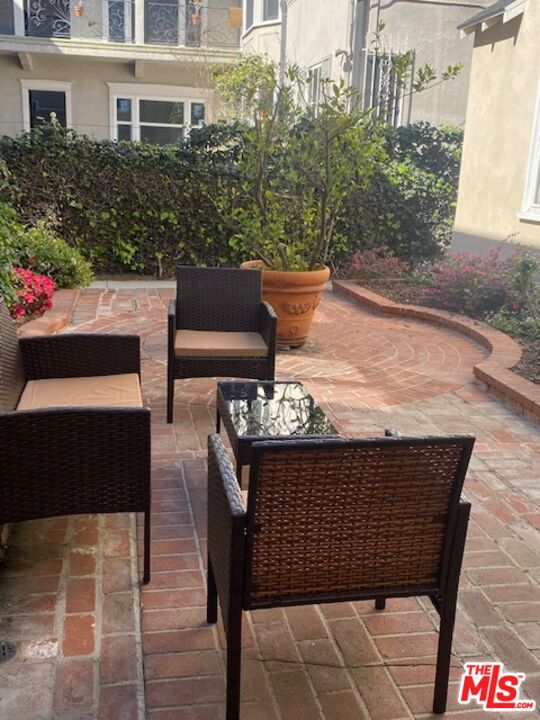 9609 W OLYMPIC BLVD Unit: G
