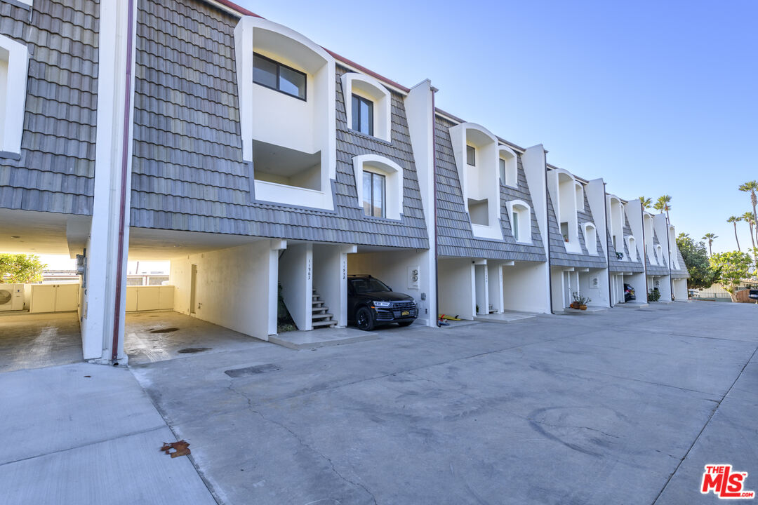 11958 Oceanaire Ln