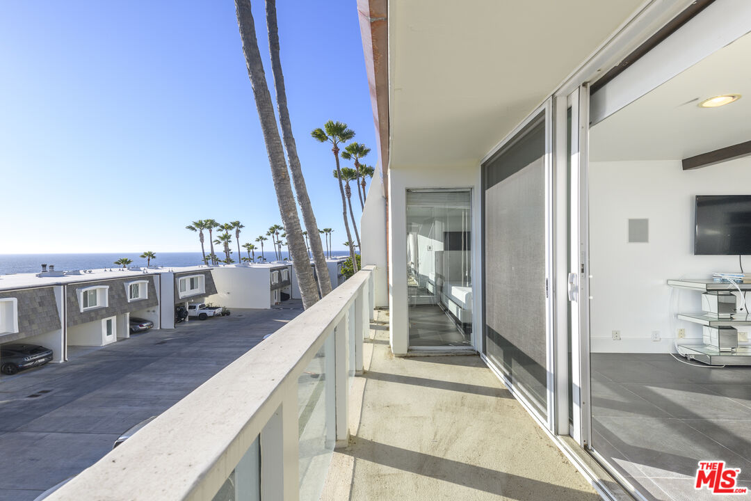 11958 Oceanaire Ln