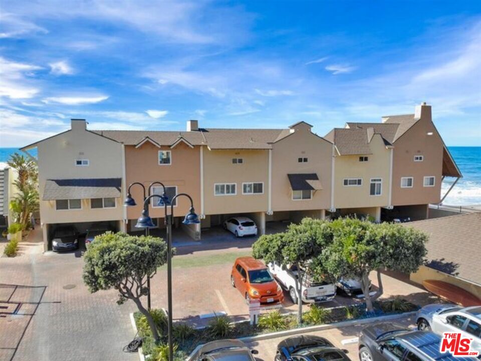 11770 Pacific Coast Hwy Unit: D