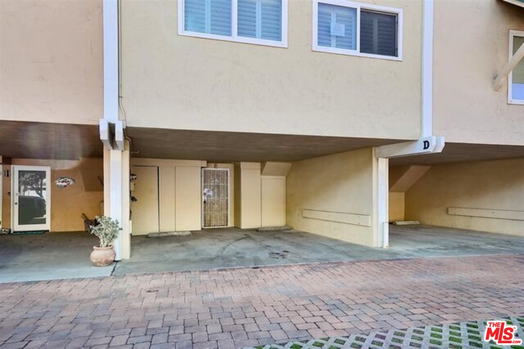 11770 Pacific Coast Hwy Unit: D