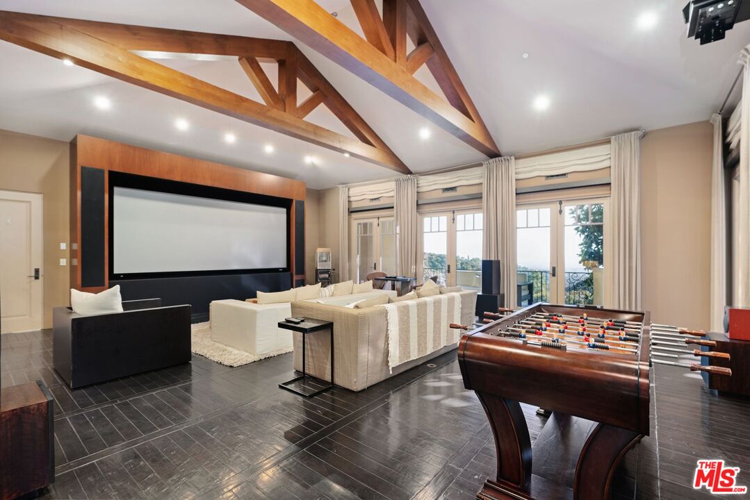8 Beverly Ridge Ter
