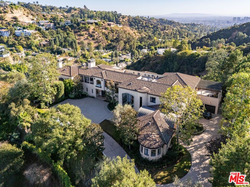 8 Beverly Ridge Ter