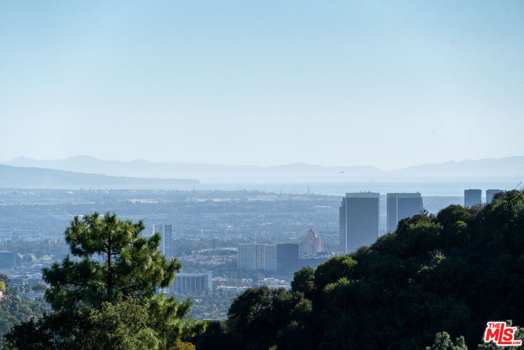 8 Beverly Ridge Ter