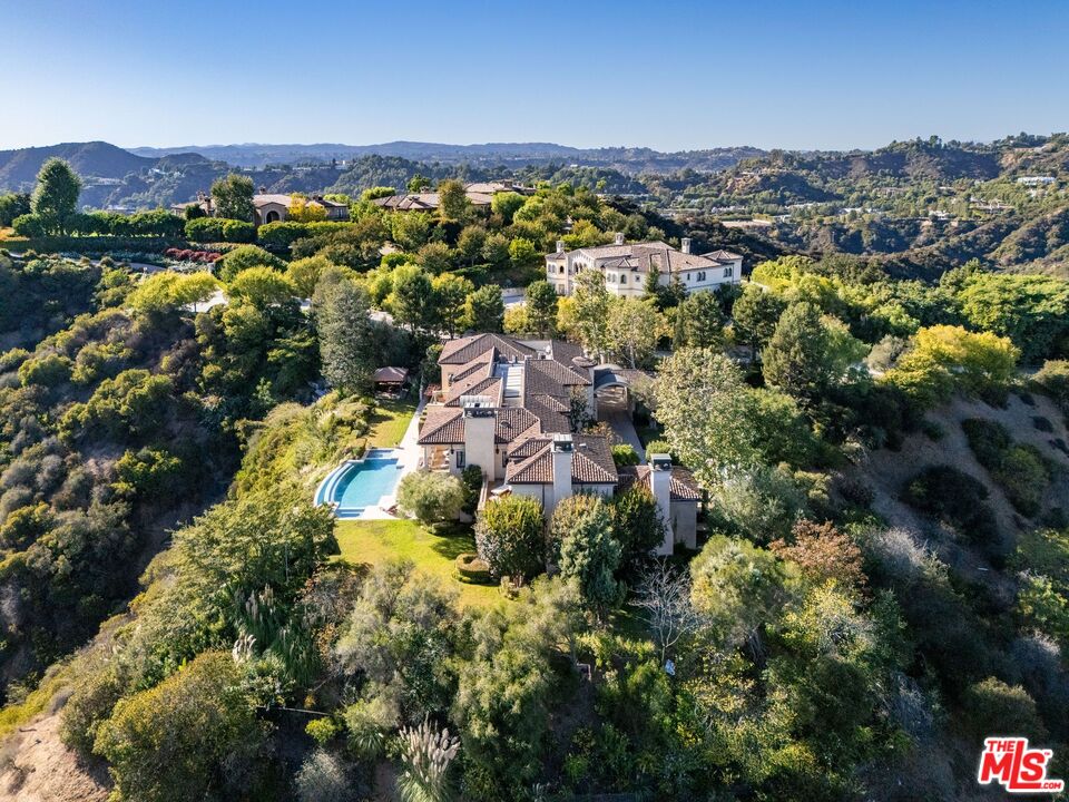 8 Beverly Ridge Ter