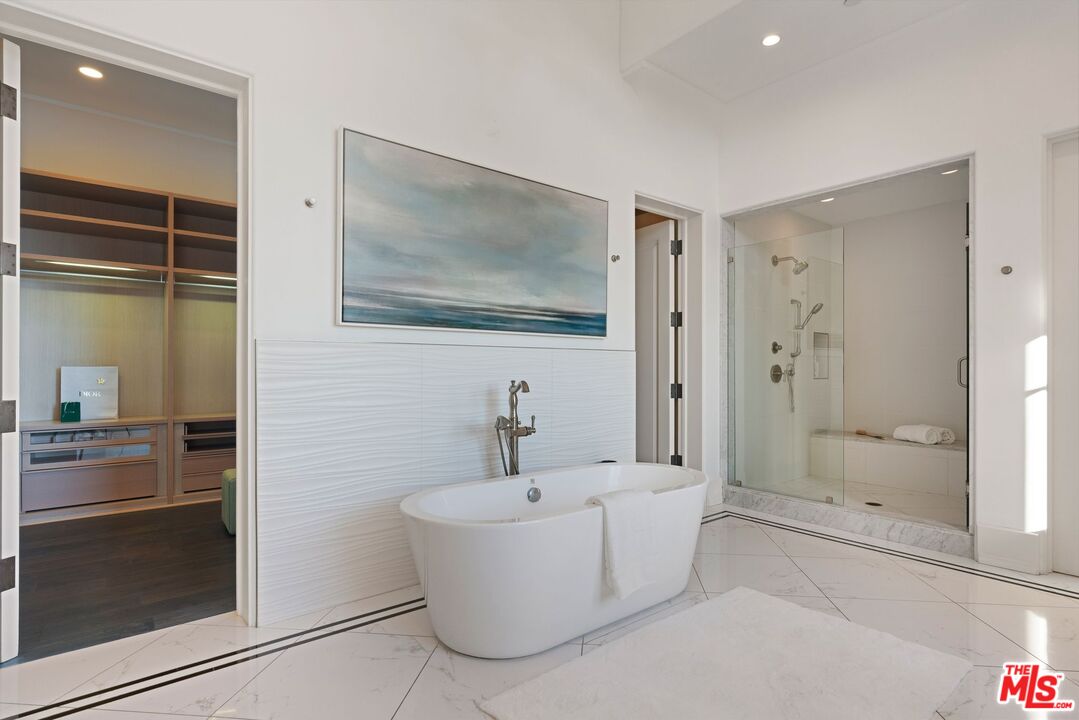 8 Beverly Ridge Ter