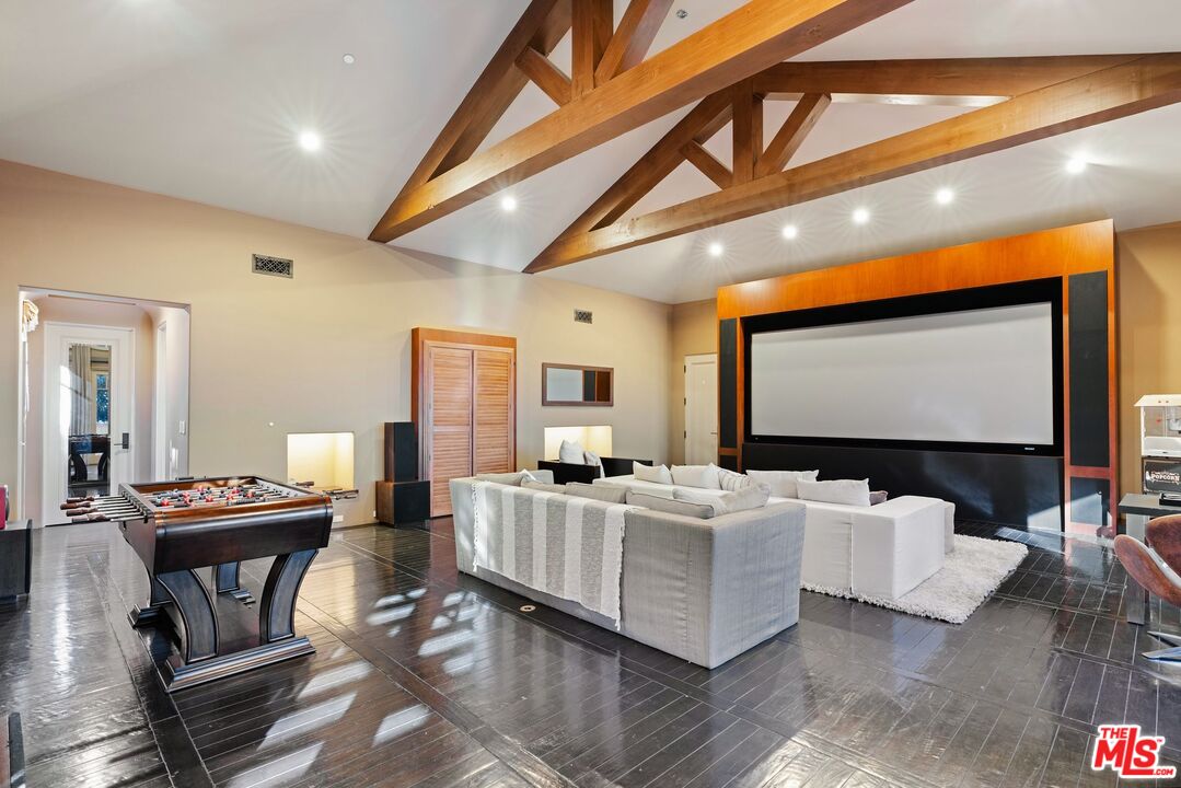 8 Beverly Ridge Ter