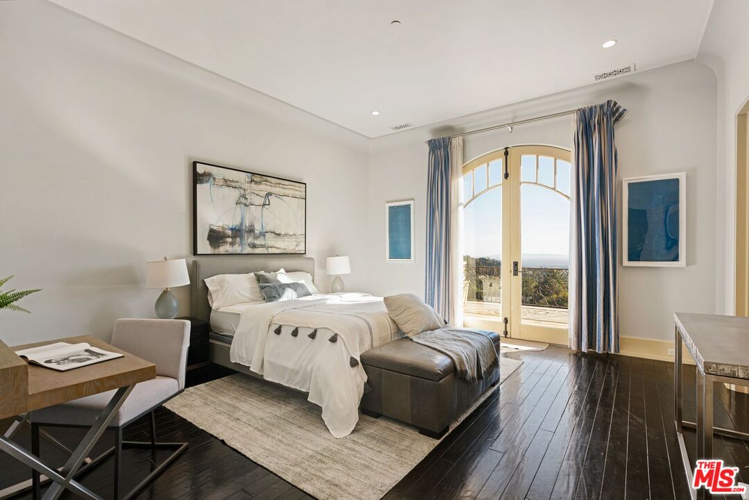 8 Beverly Ridge Ter