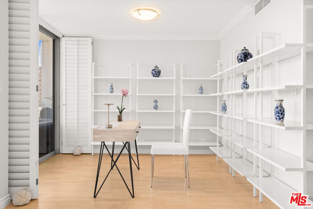 10501 Wilshire Blvd Unit: 807