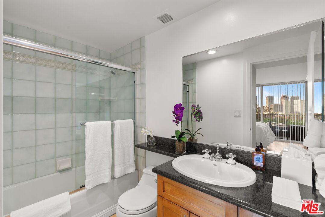 10501 Wilshire Blvd Unit: 807