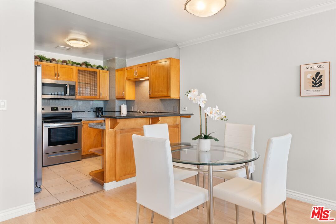 10501 Wilshire Blvd Unit: 807