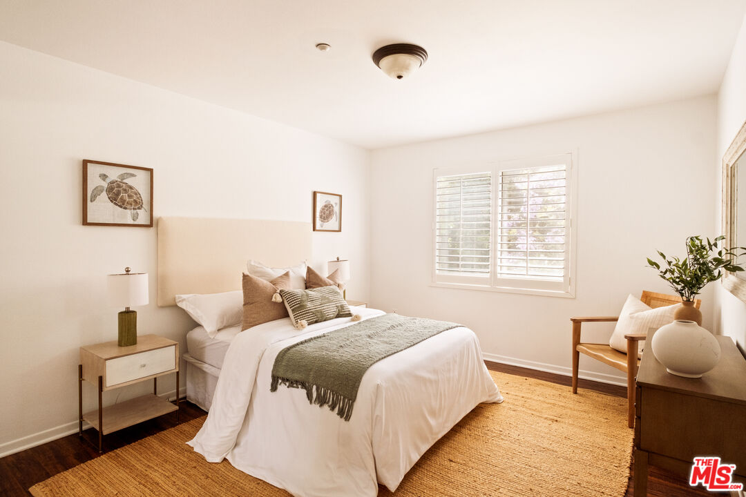 1212 Ocean Park Blvd Unit: 2