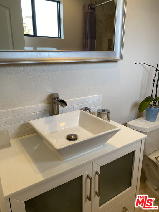 18417 Collins St Unit: A