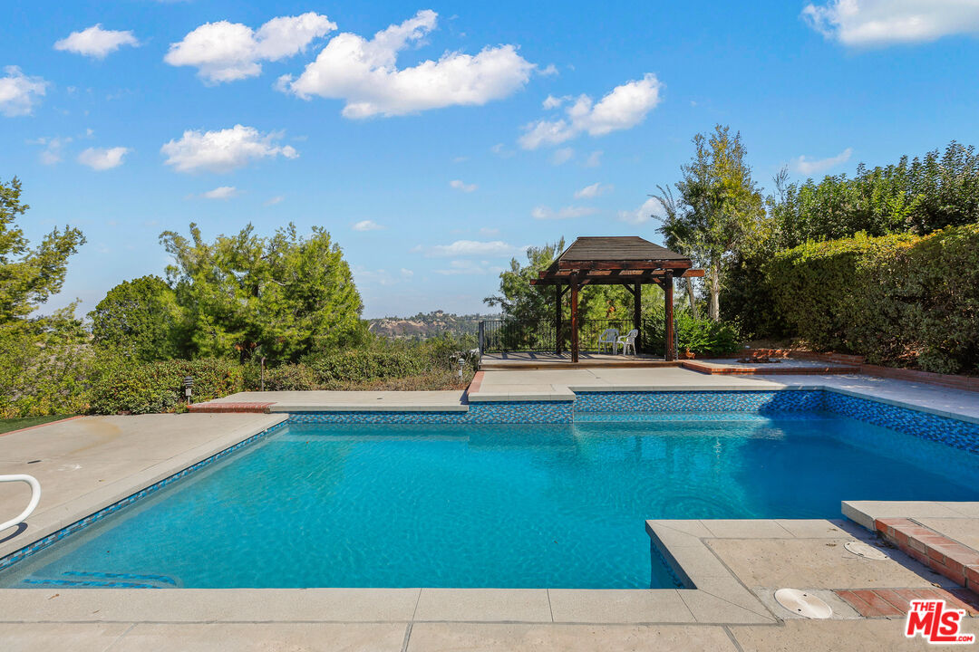 4344 Gayle Dr