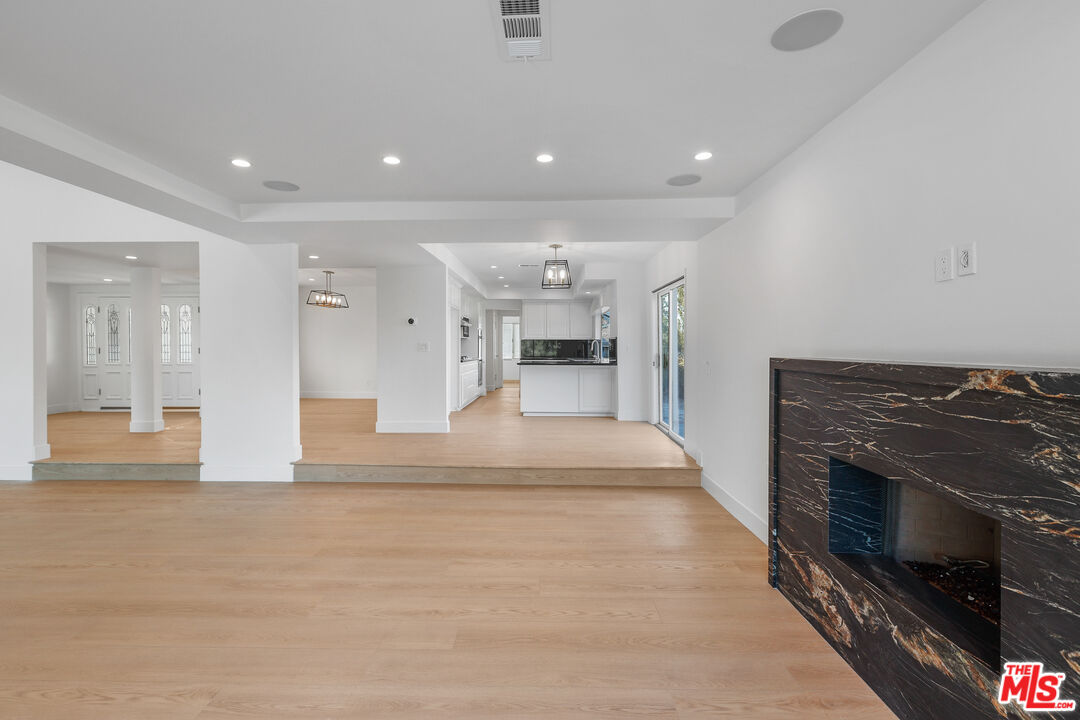 4344 Gayle Dr