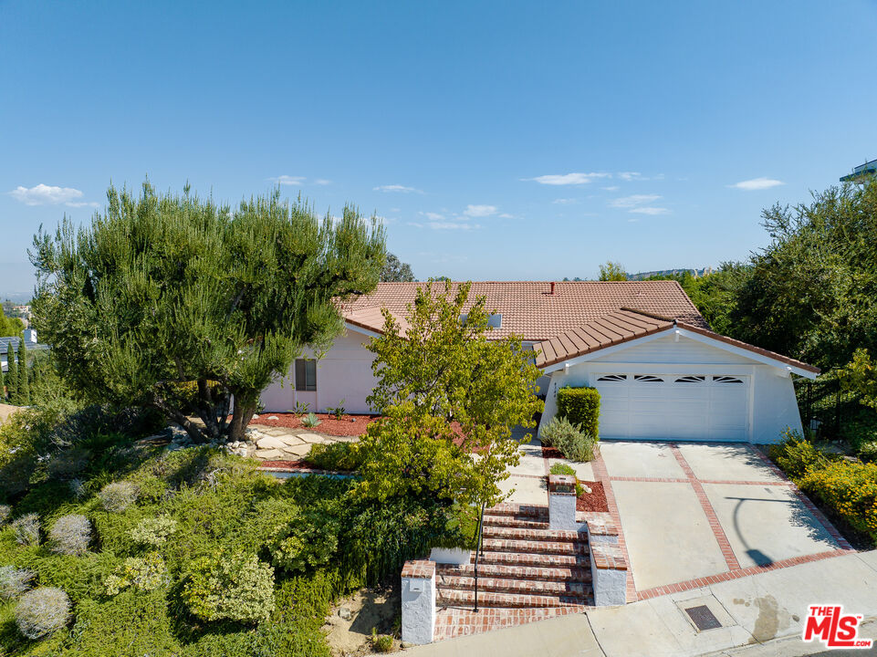 4344 Gayle Dr