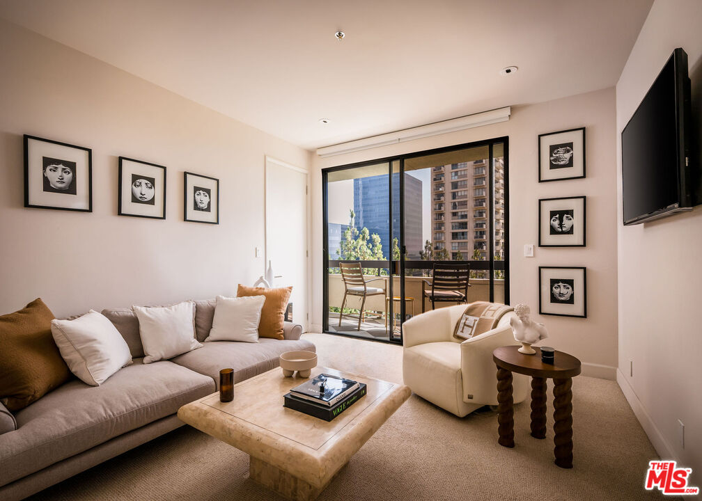 2122 Century Park Ln Unit: 314
