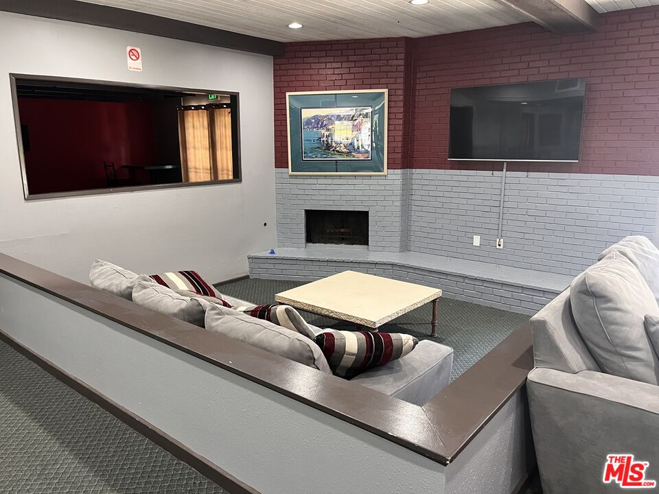 22100 BURBANK Unit: 120B