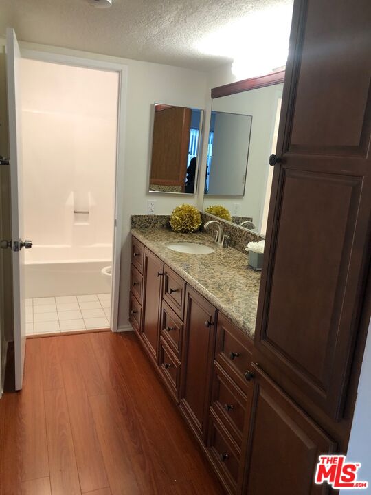 22100 BURBANK Unit: 120B