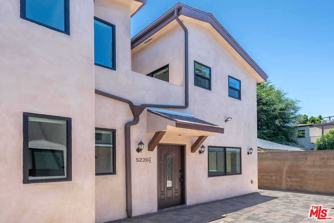 5220 Goodland Ave