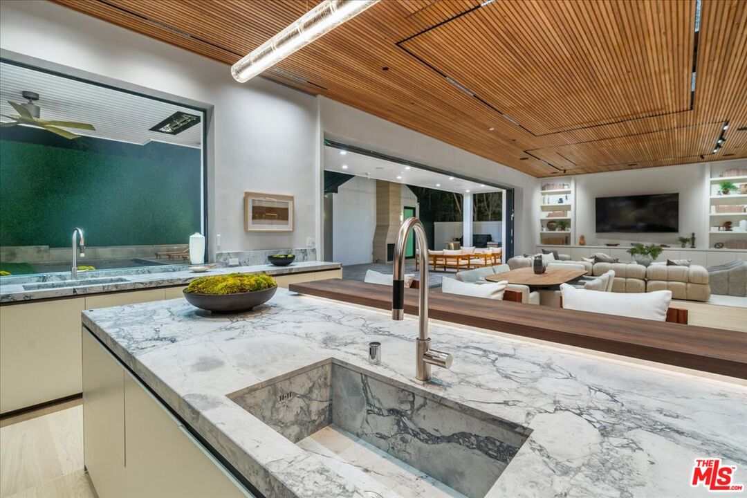 12227 Tweed Ln