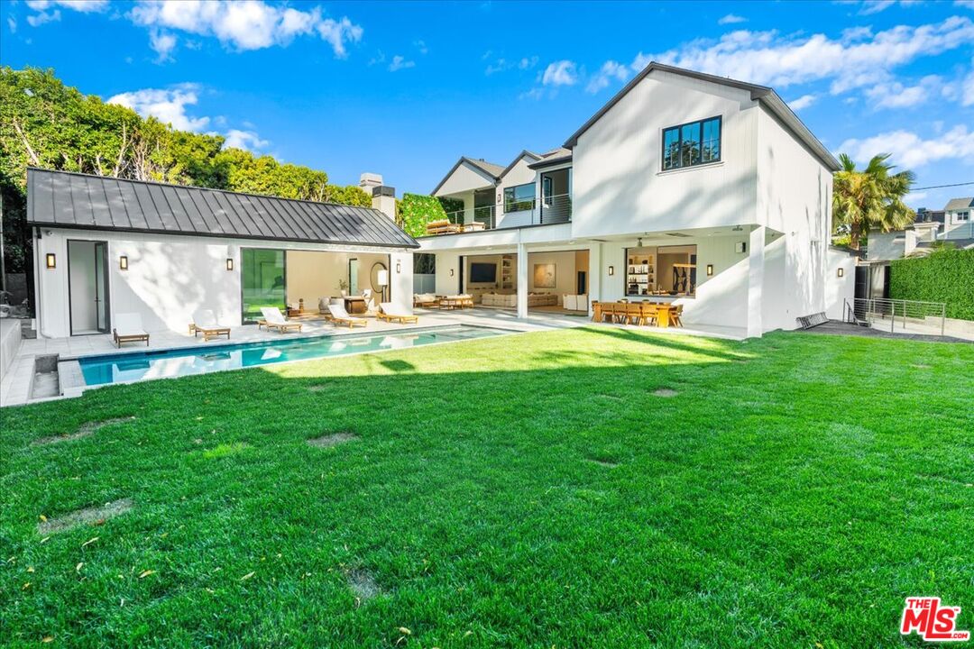 12227 Tweed Ln