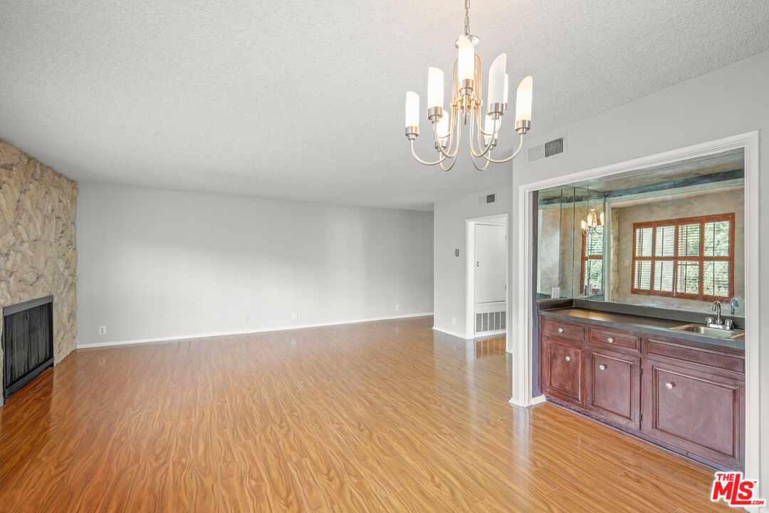 1122 Peck Dr Unit: 204