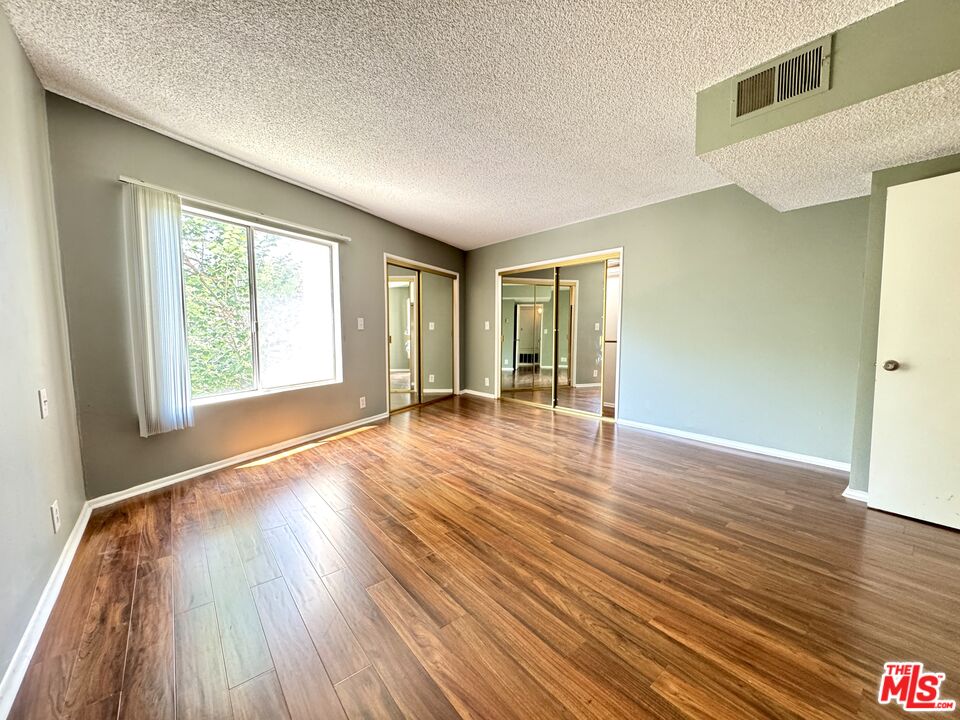 1122 Peck Dr Unit: 204