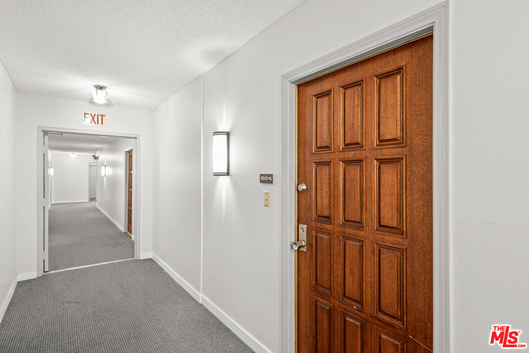 1122 Peck Dr Unit: 204