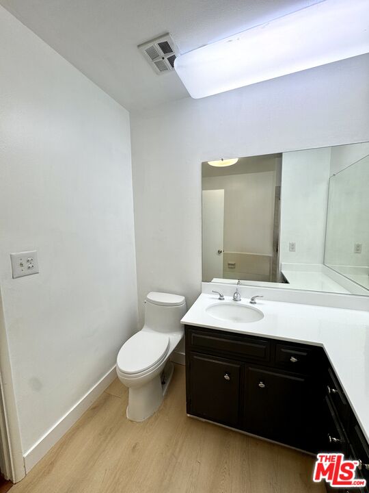 1122 Peck Dr Unit: 204