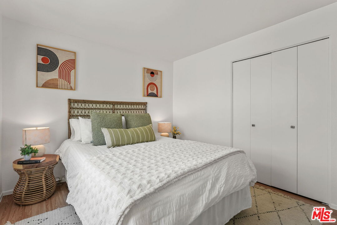 18411 Hatteras St Unit: 106