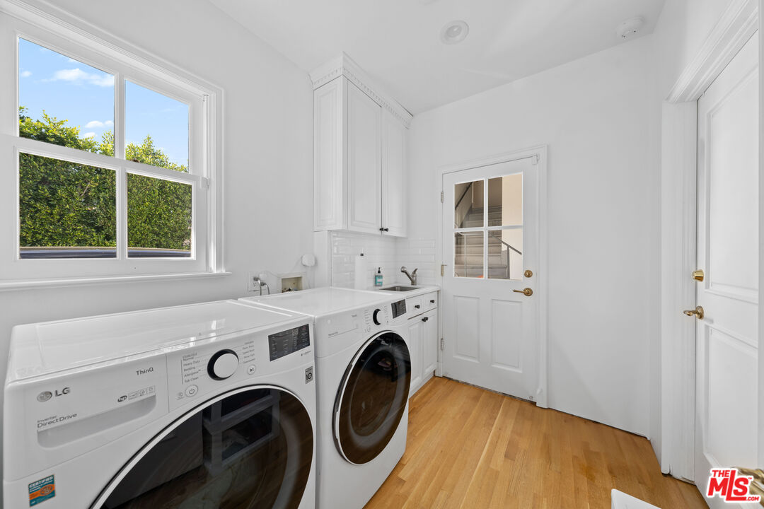 228 S Hudson Ave