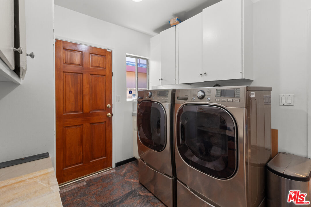 6633 S Sherbourne Dr