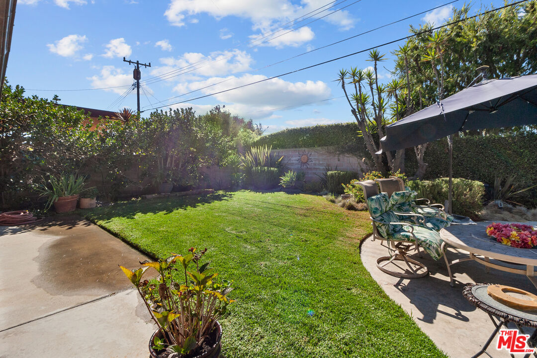 6633 S Sherbourne Dr