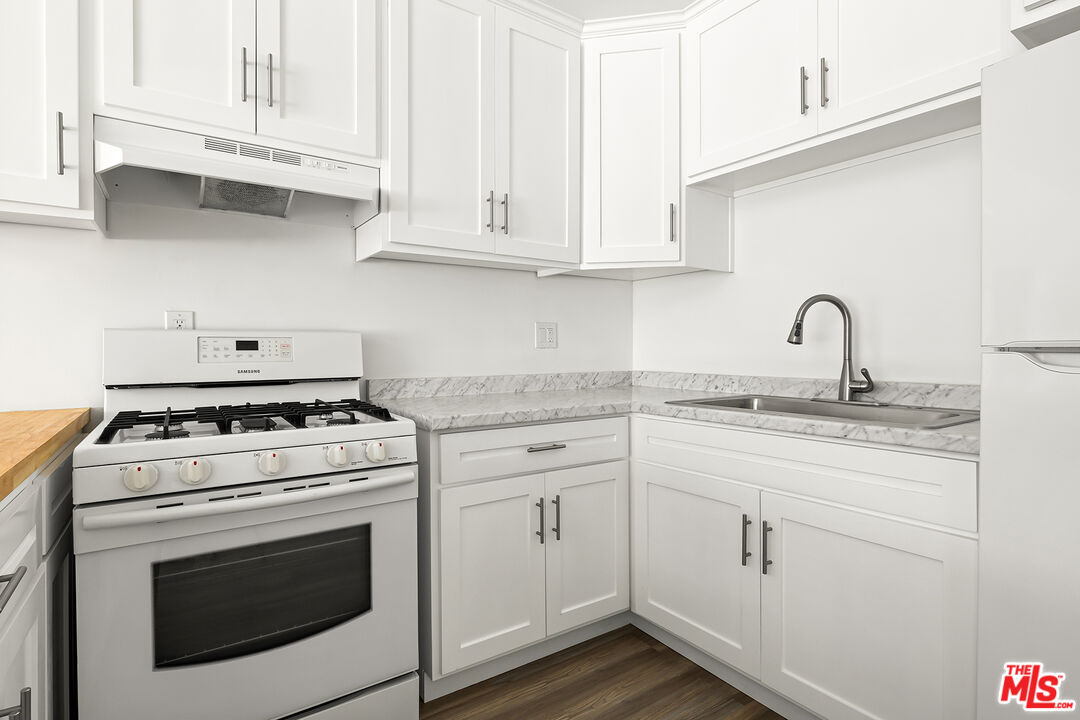 1451 S Norton Ave Unit: 2