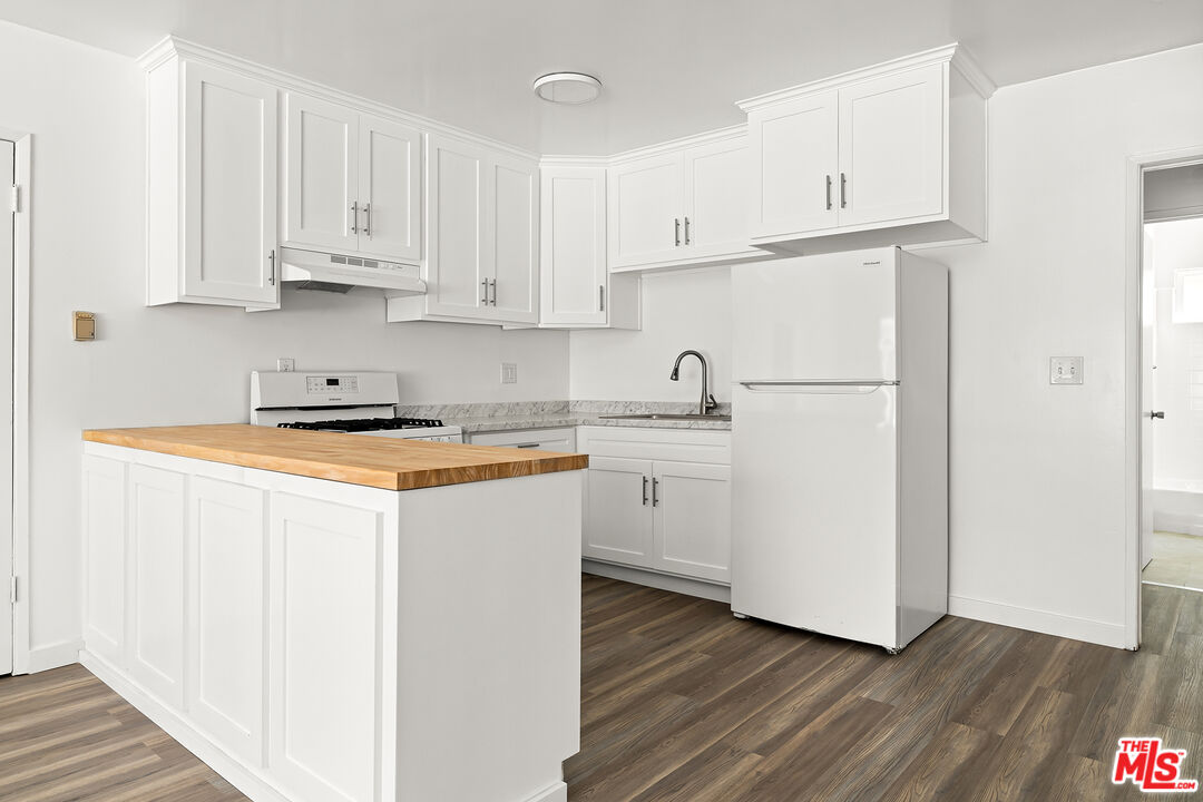 1451 S Norton Ave Unit: 2