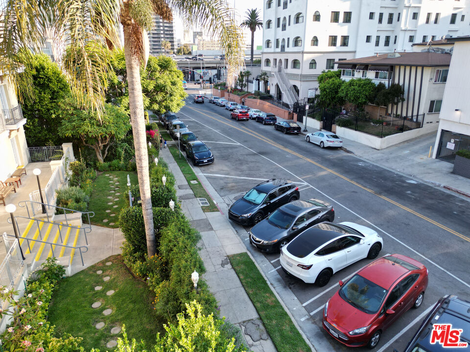 1944 Argyle Ave