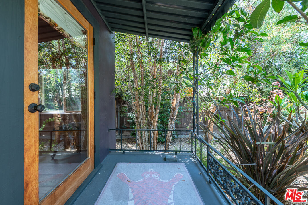 1207 Poinsettia Dr