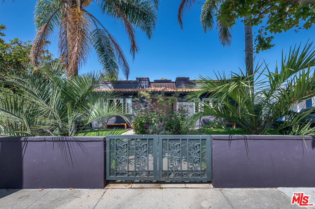 1207 Poinsettia Dr