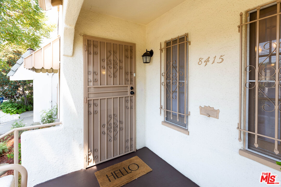 8415 Rosewood Ave