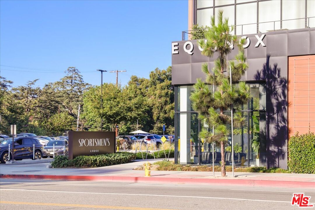 12938 Valleyheart Dr Unit: 11