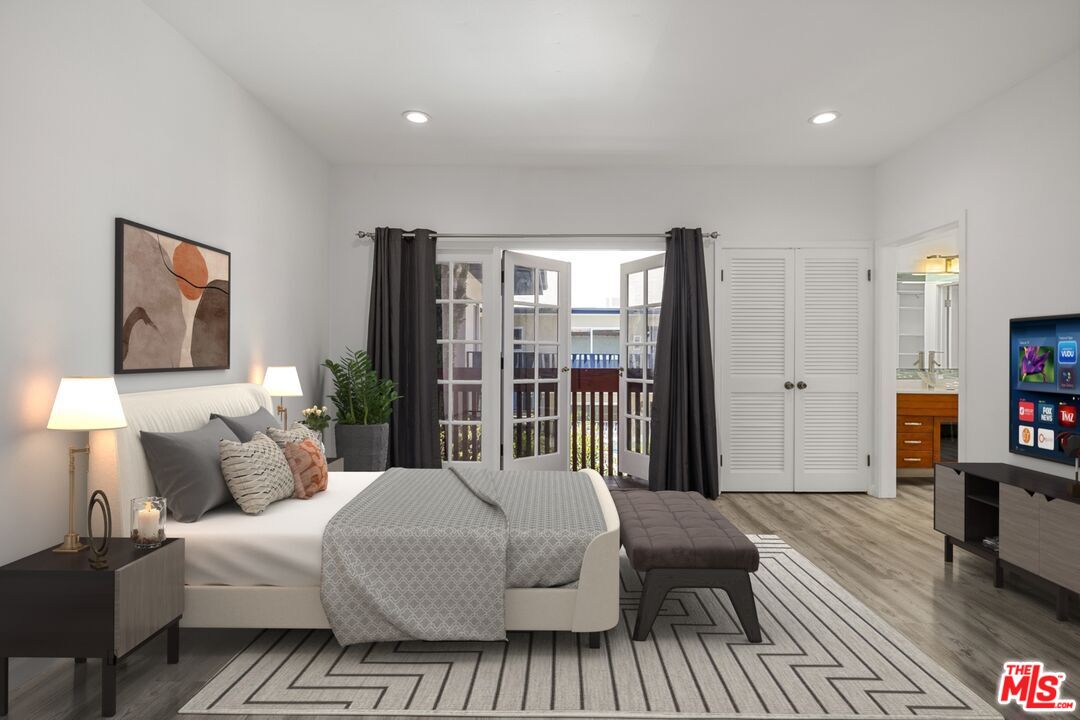 212 S Hamilton Dr Unit: B