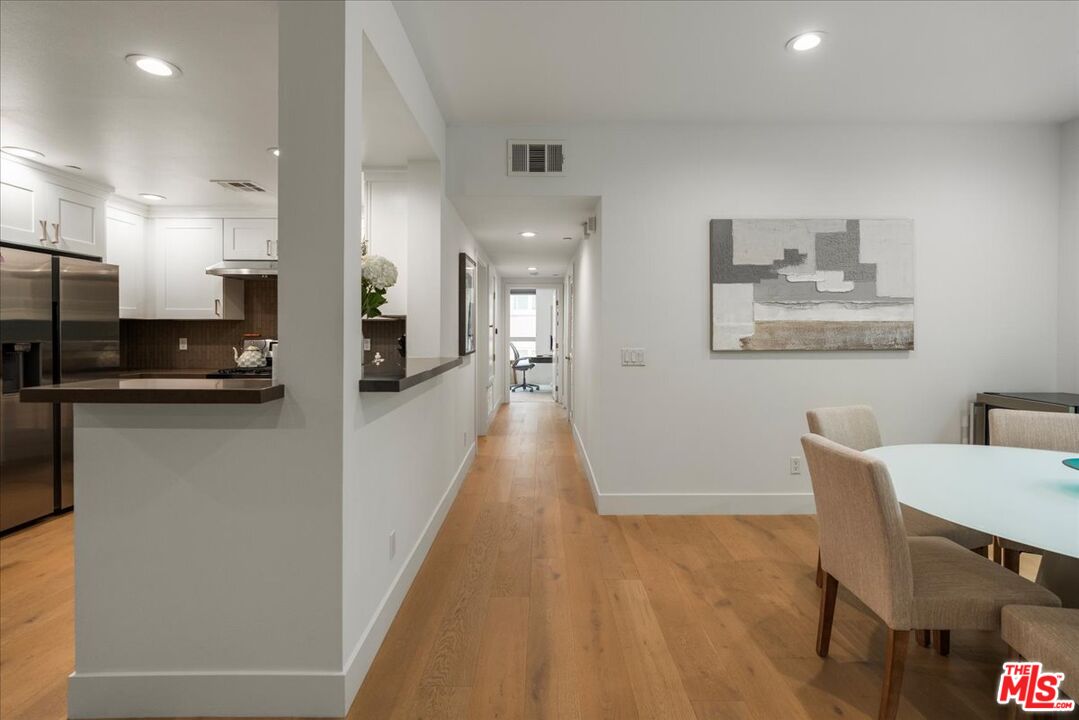 2010 S Beverly Glen Blvd Unit: 302